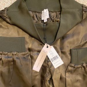 *Brand New With Tags* Cinq á Sept Army Green Cargo Dress Pants/Joggers